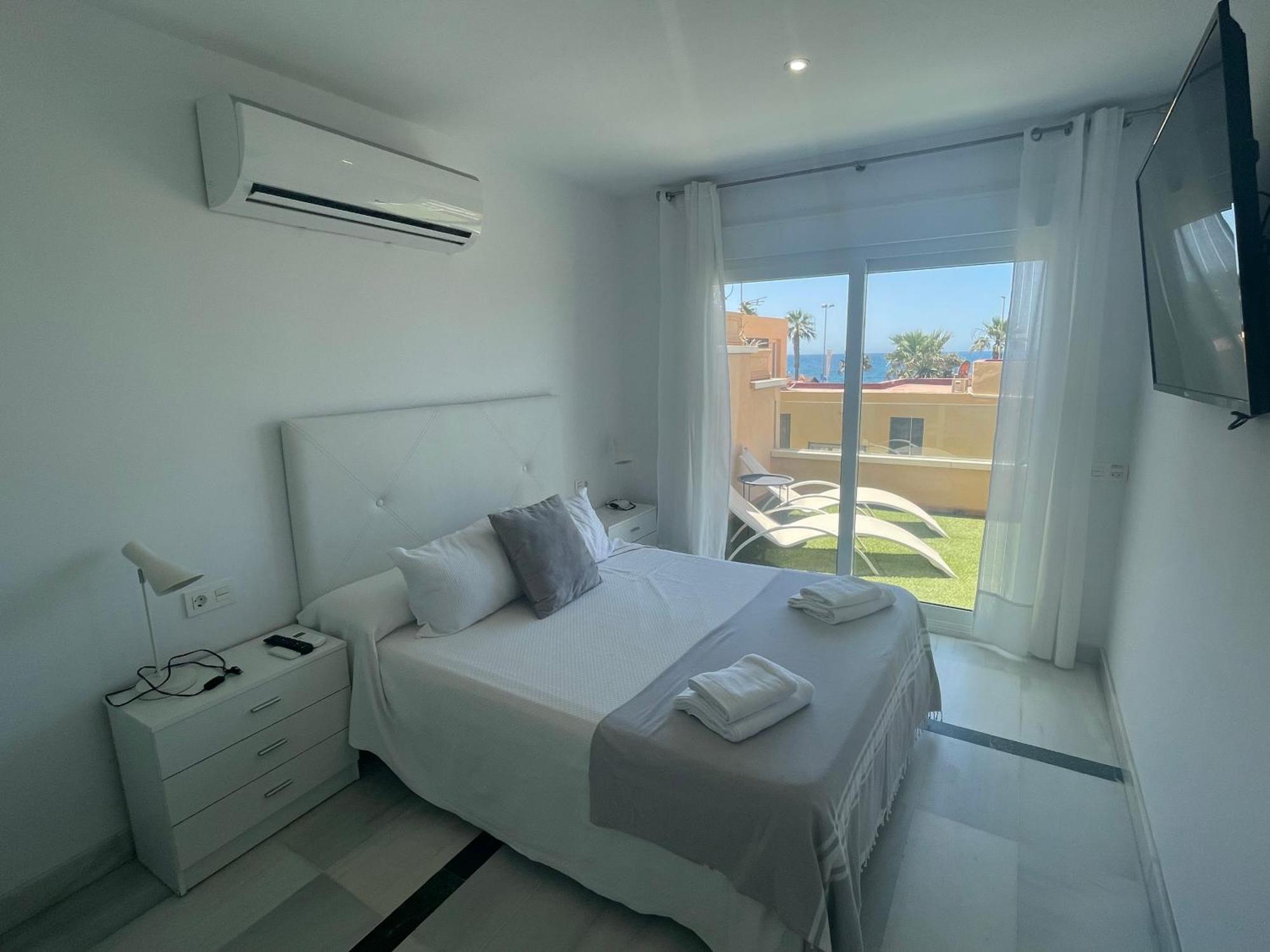 Apartamento 3 Home Suites Almería Kültér fotó